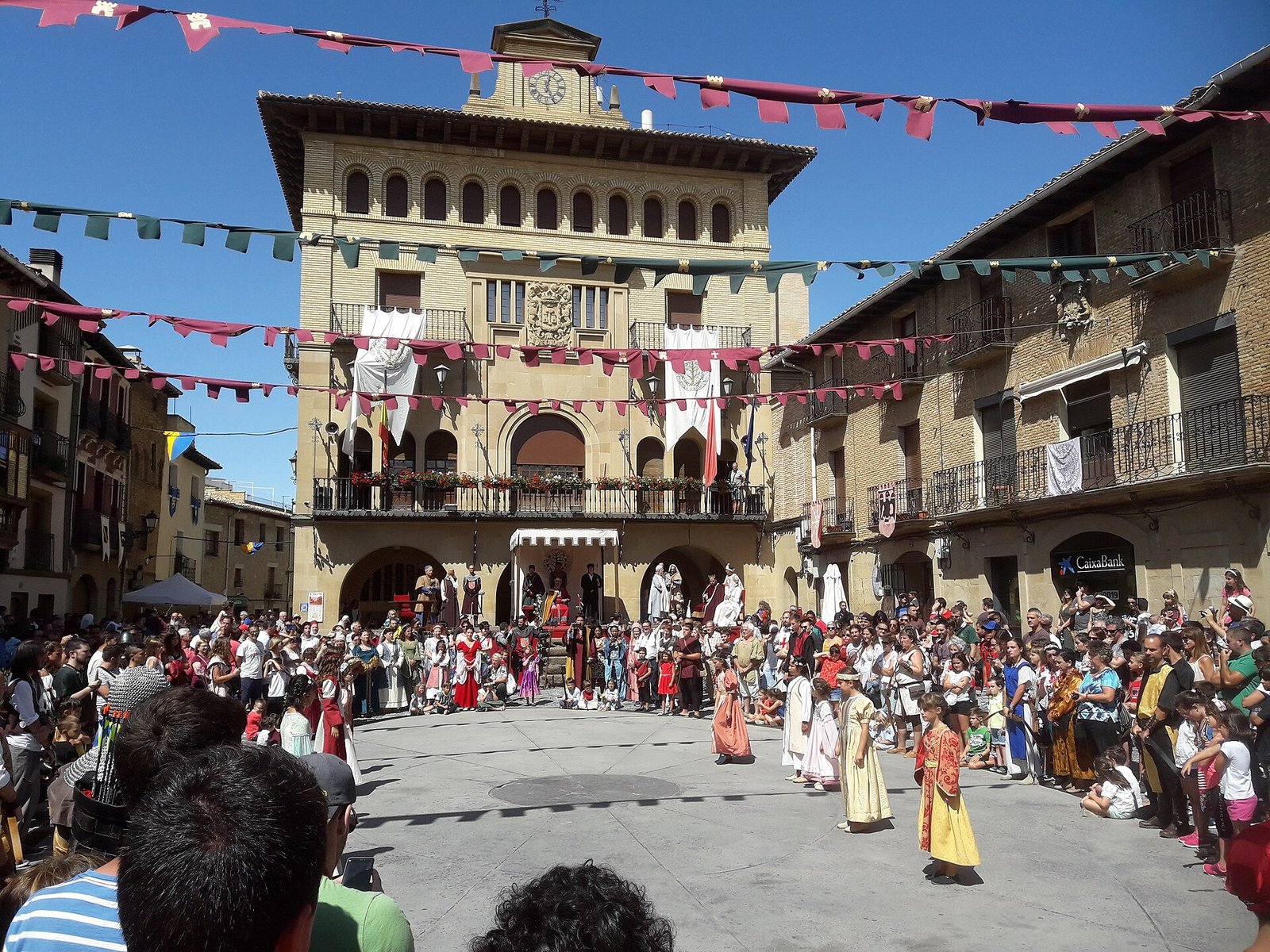 Fiestas Medievales de Olite en la plaza de Carlos III