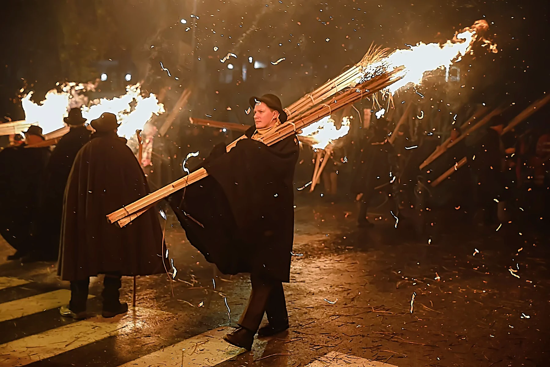 Rituales de fuego en Europa: hogueras y tradiciones del invierno